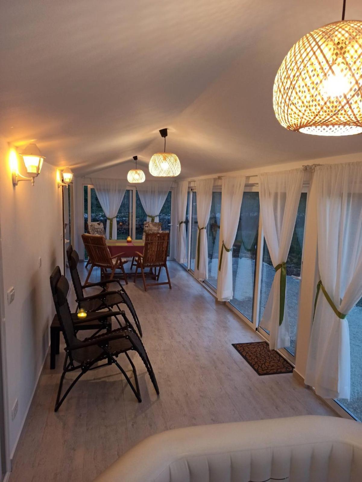 Holiday House Vela Vrta Sveti Ivan Dobrinjski ภายนอก รูปภาพ
